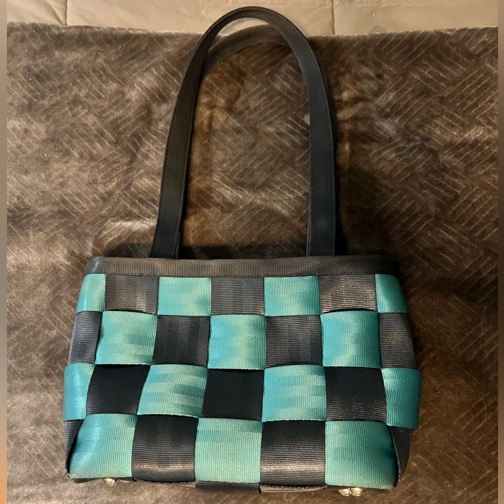 Blue/Teal Harvey’s Seatbelt Bag